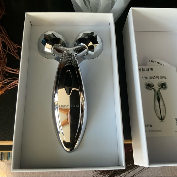 Landwind V-shape Roller Massager - Picture 4 of 5